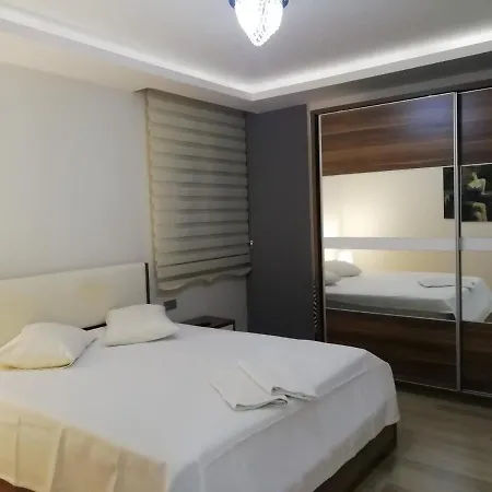 Sehir Merkezinde 1+1 Lueks Daire